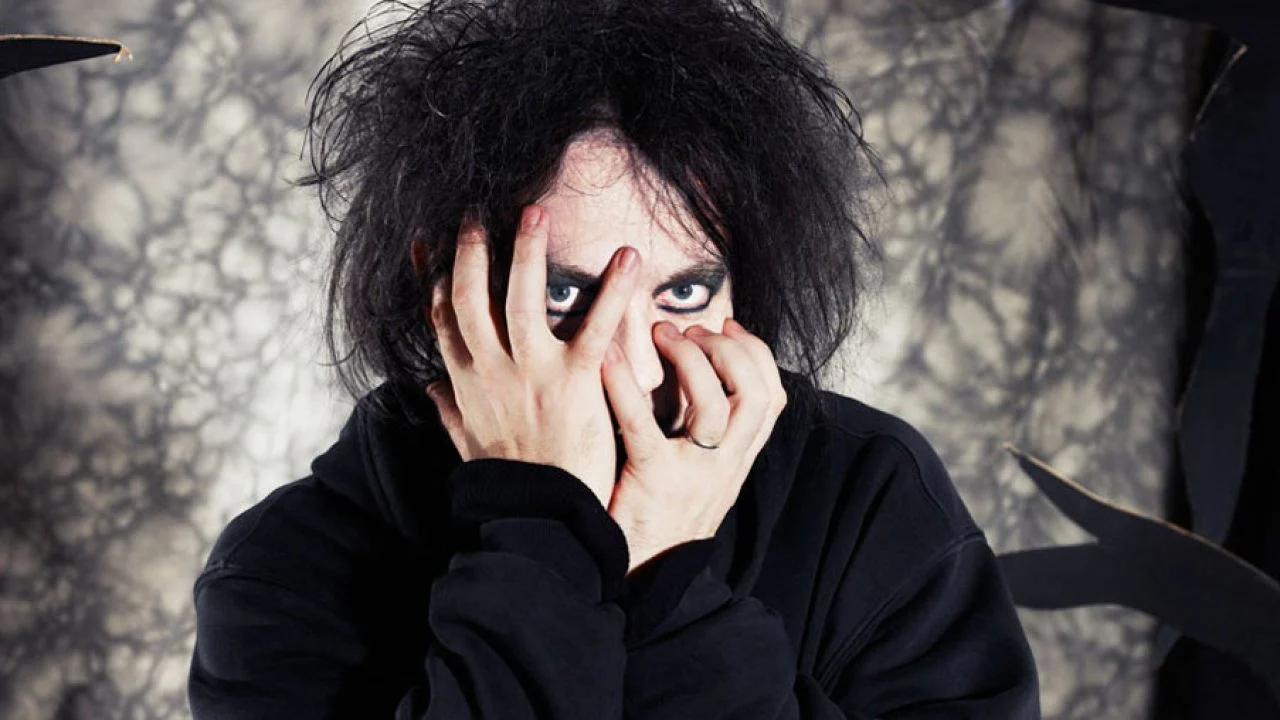 Robert Smith – Tα… βάζει με την Ticketmaster για τα ακριβά εισιτήρια