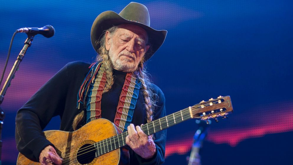 Plant, Krauss, Fogerty στην περιοδεία του Willie Nelson