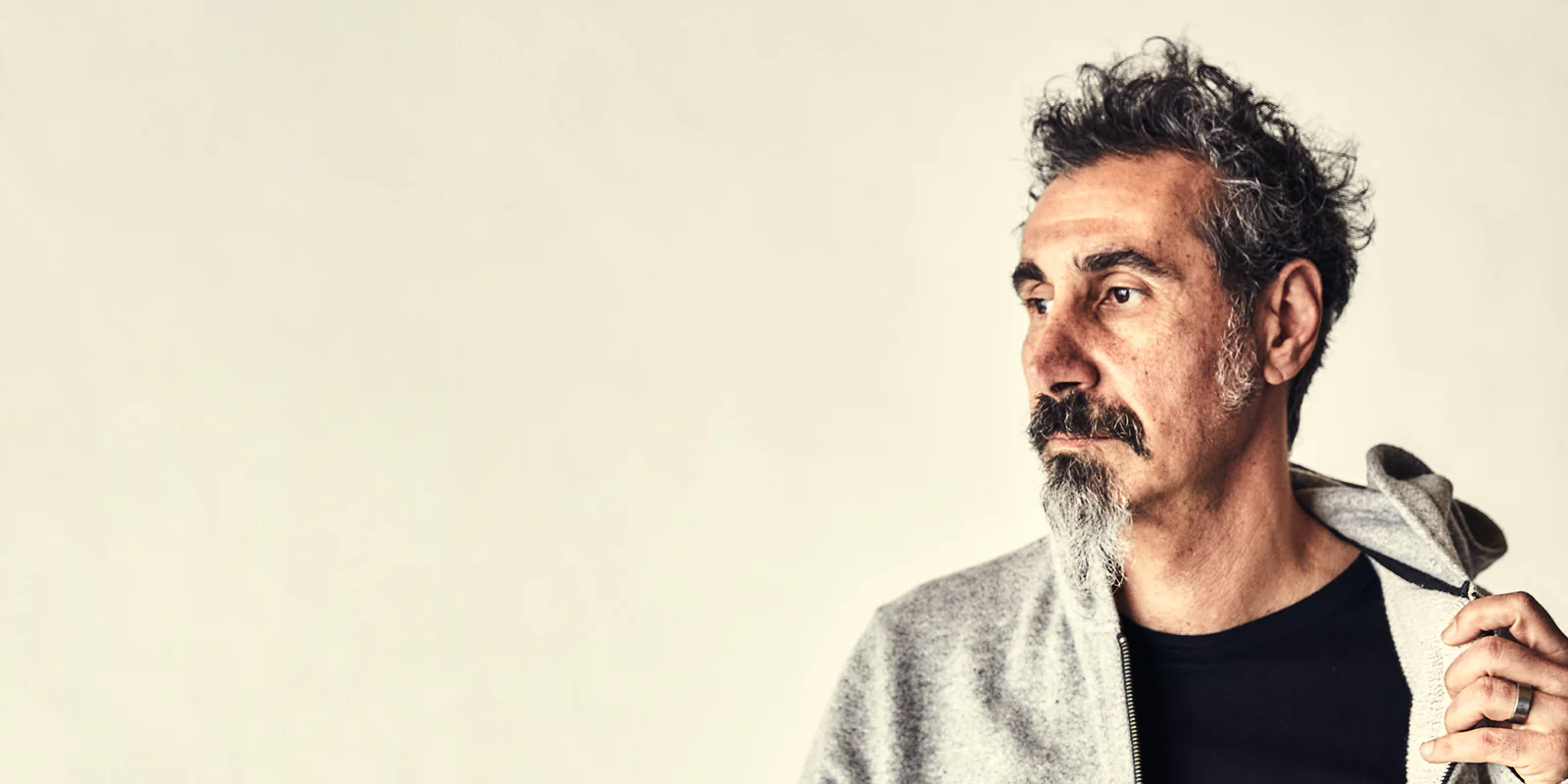 Συνεργασία έκπληξη του Serj Tankian με τους HU