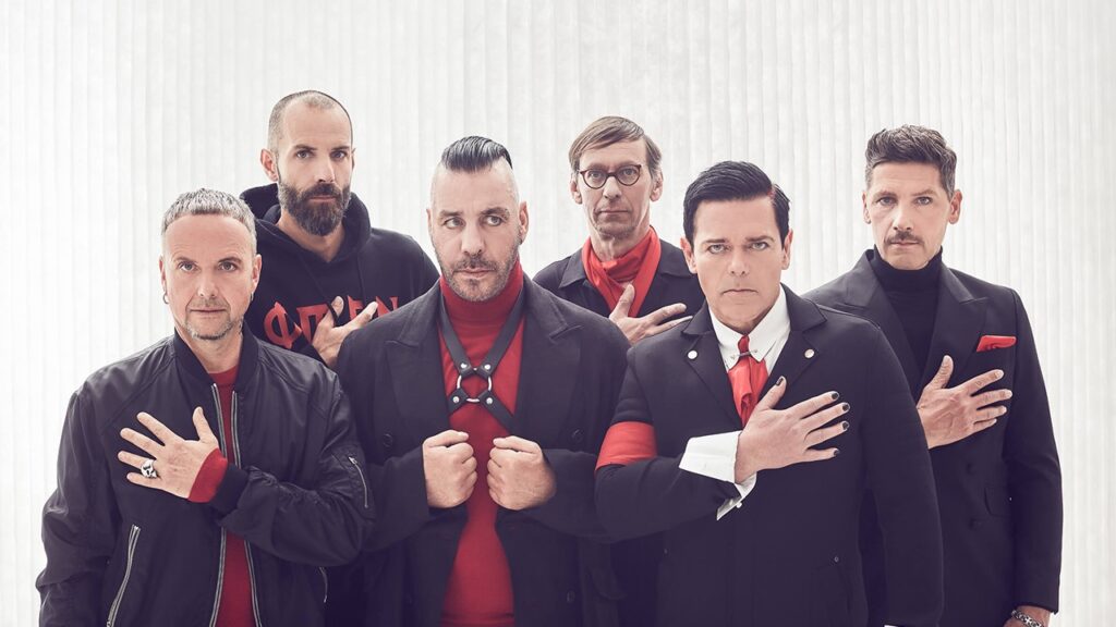 Rammstein – Σε εντυπωσιακή μίξη το «Spiel Mit Mir»