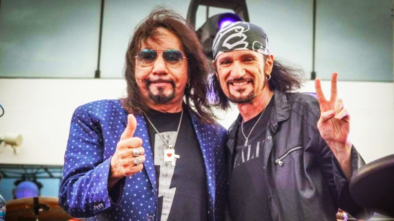 Bruce Kulick και Αce Frehley μαζί στη σκηνή για φιλανθρωπικό σκοπό