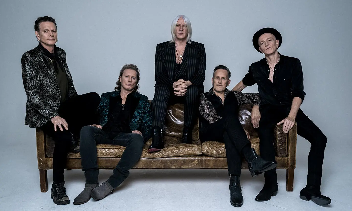 Def Leppard – Μοιράστηκαν το τελευταίο βίντεο της σειράς «Behind The World Tour».