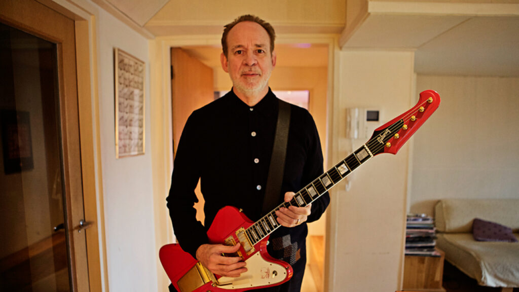 Phil Manzanera – Τον Μάρτη τα απομνημονεύματά του «Revolución To Roxy»