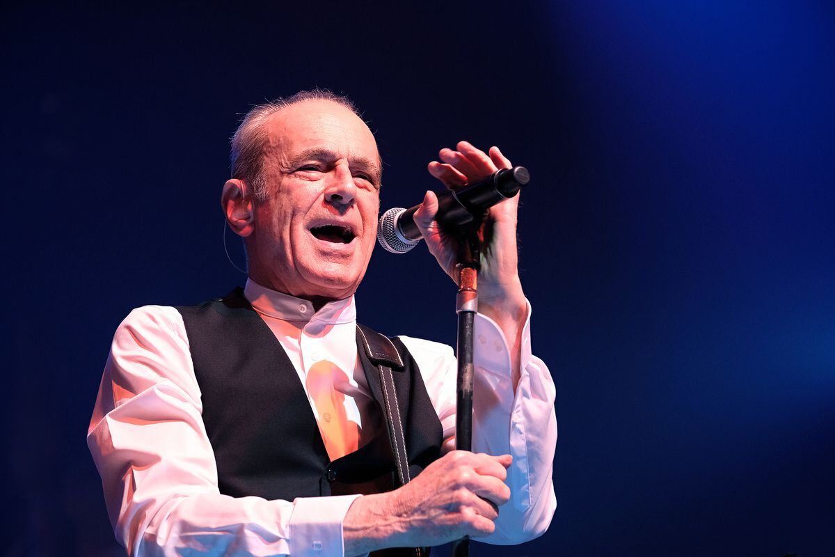 Francis Rossi – Προτάθηκε για τη Southwark Blue Plaque