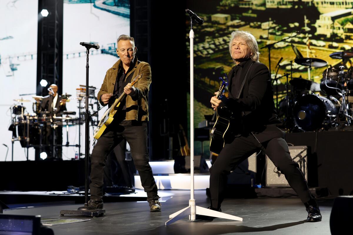 Springsteen και Bon Jovi μαζί στο “MusiCares Person of the Year”