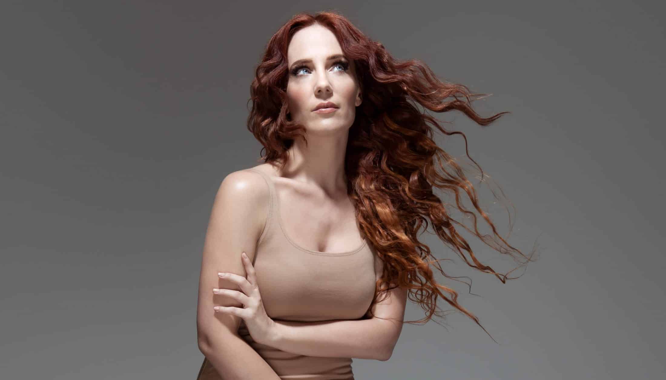 Simone Simons: Κυκλοφορεί το πρώτο σόλο άλμπουμ “Vermillion”