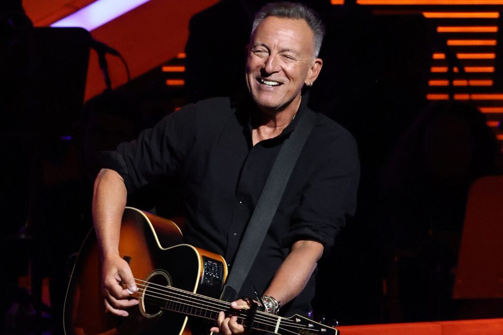 Bruce Springsteen: Επανακυκλοφορεί το εμβληματικό «Born In The U.S.A.» για την 40η επέτειο