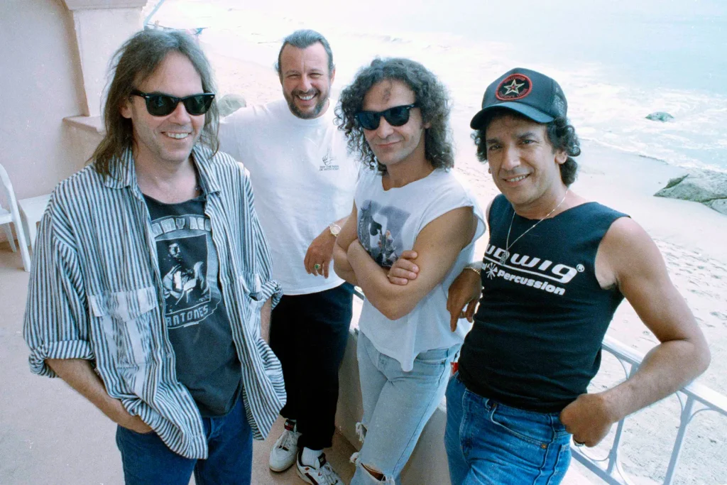 Neil Young & Crazy Horse: Tον Ιούνιο το άλμπουμ «Early Daze»  