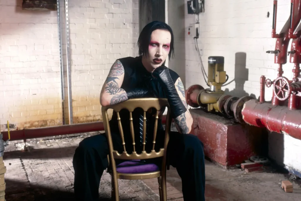 MARILYN MANSON: Διασκεύασε τη μεγάλη επιτυχία του Phil Collins “In The Air Tonight”  