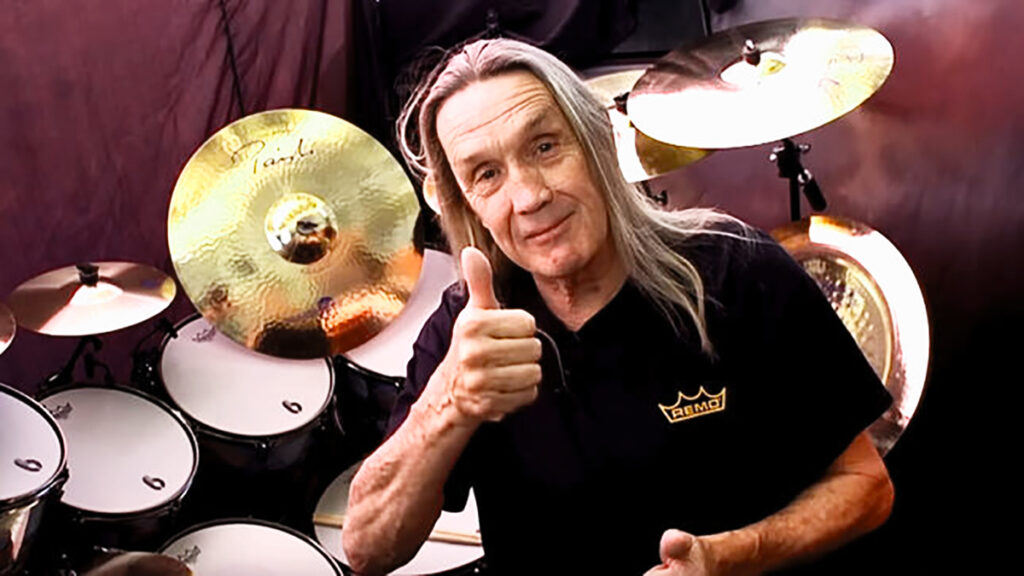 Ο Nicko McBrain και οι Titanium Tart για τρεις εμφανίσεις στη Φλόριντα