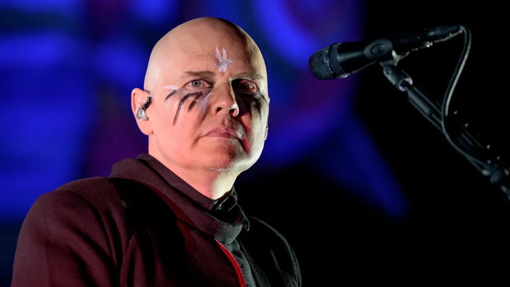 Ο Billy Corgan ερμηνεύει Smashing Pumpkins με τους Machines of God