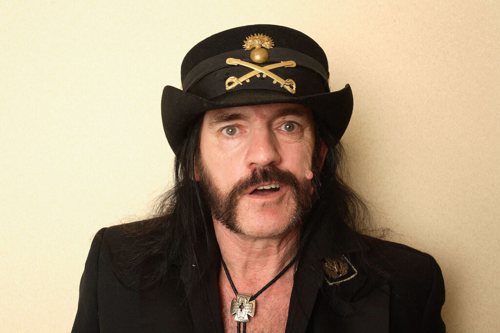 Lemmy Kilmister: Μεταφέρεται η ημερομηνία των αποκαλυπτηρίων του αγάλματός του