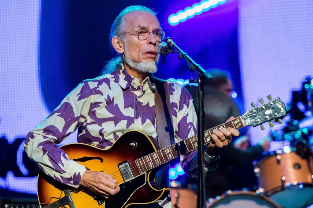 Steve Howe: Τον Σεπτέμβριο το νέο σόλο άλμπουμ “Guitarscape”
