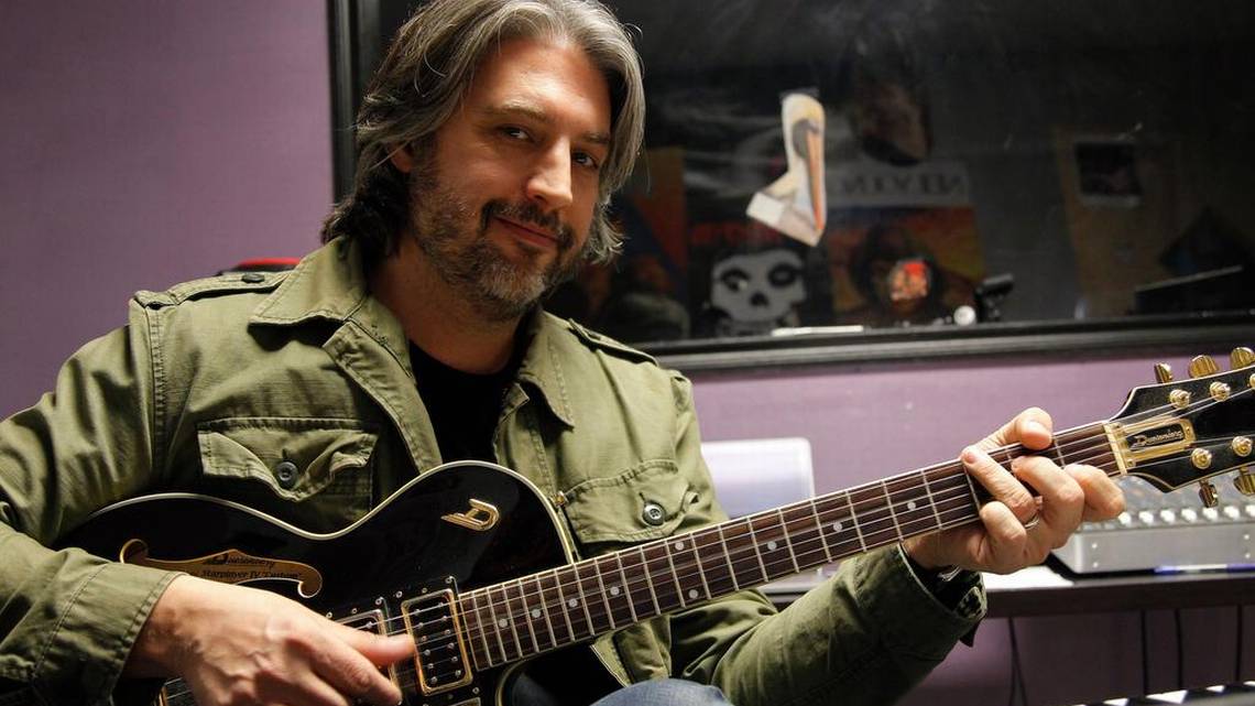Eagles: Νέος κιθαρίστας μετά την αποχώρηση του Steuart Smith λόγω προβλήματος υγείας