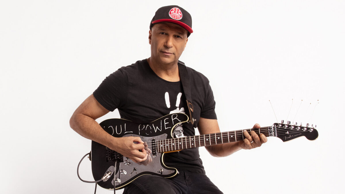 Ο Tom Morello μουσικός διευθυντής της τελευταίας συναυλίας των Black Sabbath
