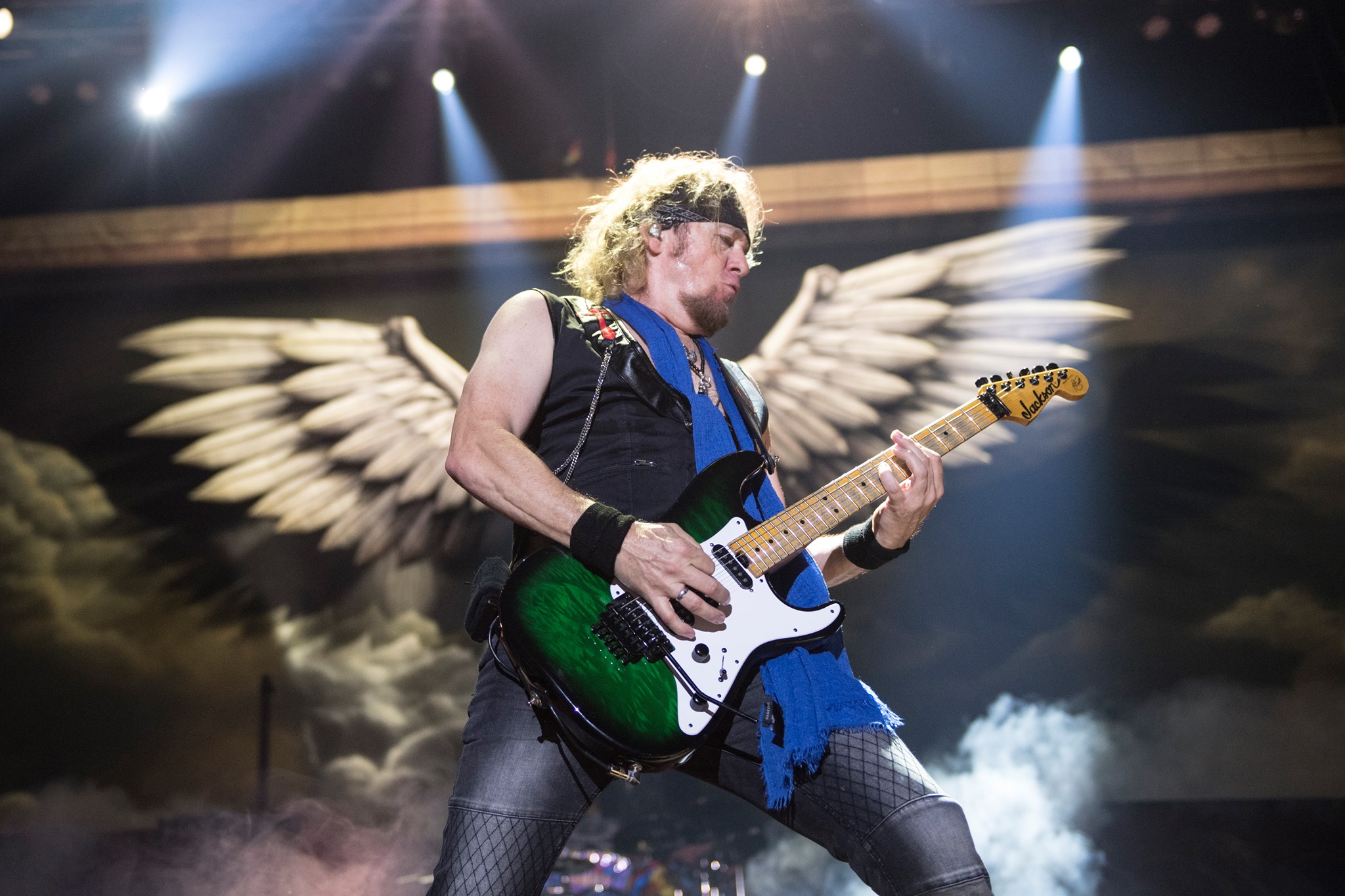 Ο ADRIAN SMITH των IRON MAIDEN για την τεχνητή νοημοσύνη: «Είναι σαν την αρχή του τέλους»