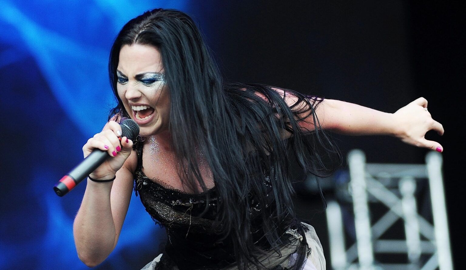 EVANESCENCE: Η Amy Lee αποκαλύπτει ποιο video game της άλλαξε τη ζωή