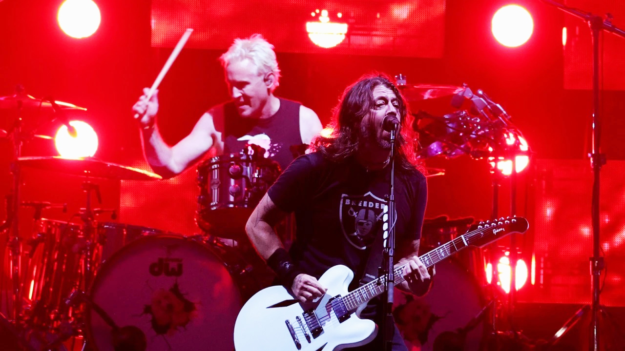Σοκαρισμένος δηλώνει ο Josh Freese για την απόλυσή του από τους  Foo Fighters