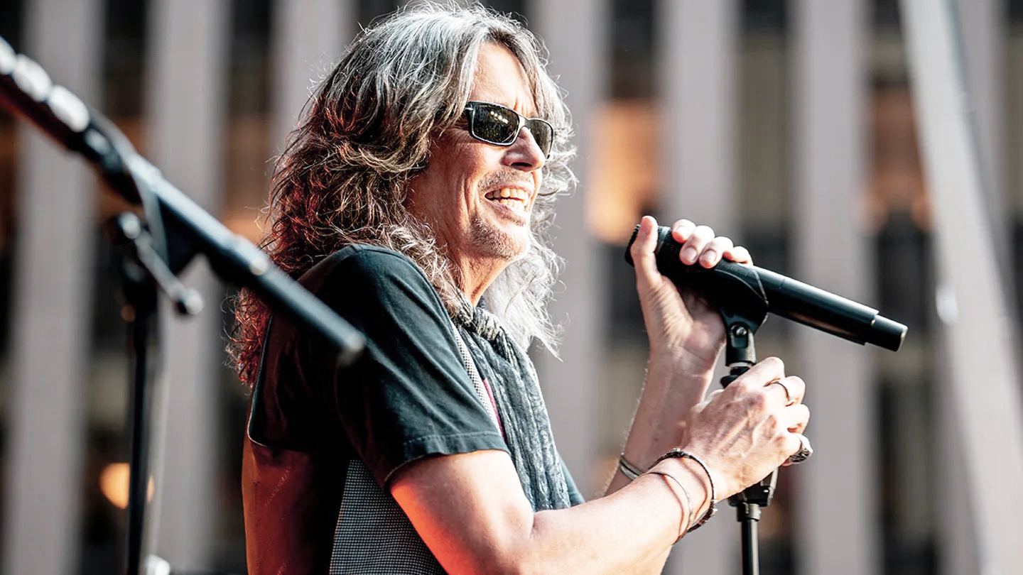Ο KELLY HANSEN θα αποχωρήσει από τους FOREIGNER στο τέλος της καλοκαιρινής περιοδείας του 2025
