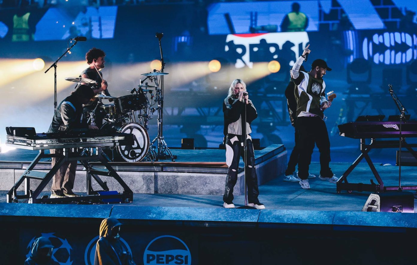 Δείτε την εναρκτήρια εμφάνιση των Linkin Park από τον τελικό του Champions League του 2025