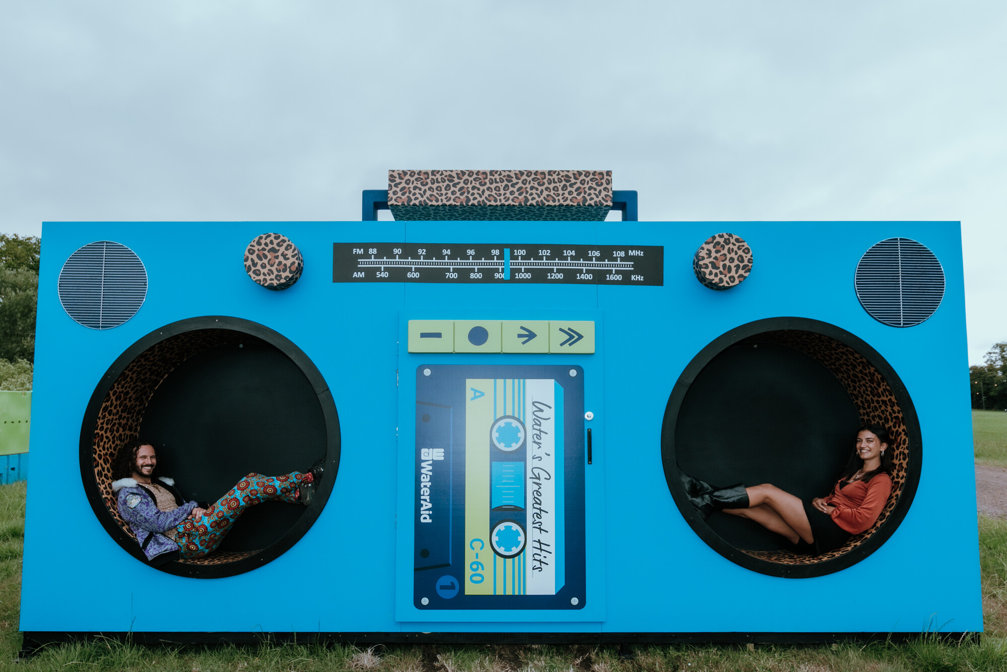 Glastonbury Festival: Λεοπάρ…. τουαλέτα Boombox για τον Rod Stewart