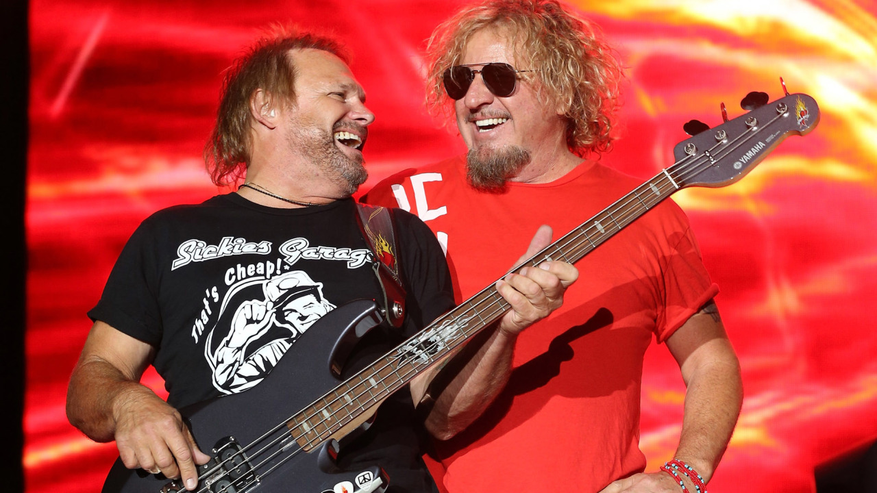 Ο SAMMY HAGAR και ο MICHAEL ANTHONY μιλούν για το άλμπουμ Balance των VAN HALEN