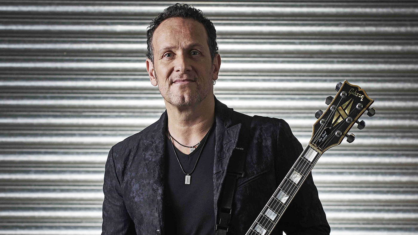 Ο VIVIAN CAMPBELL των DEF LEPPARD κάνει απολογισμό για τη 12χρονη μάχη του με τον καρκίνο