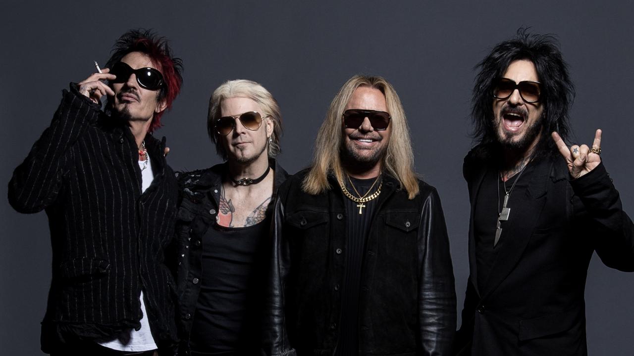 MÖTLEY CRÜE – Το «Boys Room» είναι ανοιχτό