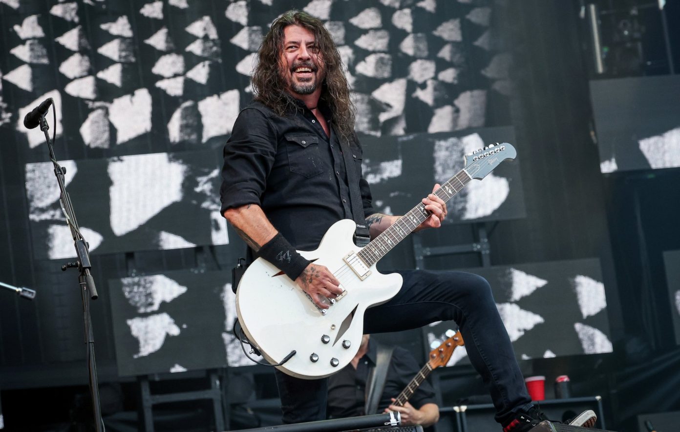 Οι Foo Fighters ανακοίνωσαν μεγάλη ευρωπαϊκή περιοδεία «Take Cover» για το 2026 με ημερομηνίες στο Ηνωμένο Βασίλειο, στο Anfield του Λίβερπουλ.