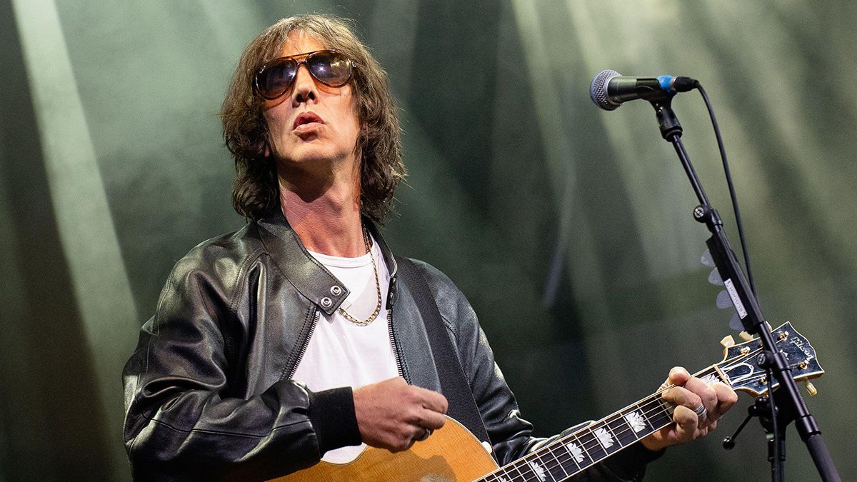 Ο Richard Ashcroft αναρωτιέται γιατί οι αδερφοί Gallagher των Oasis δεν έχουν γίνει ακόμη ιππότες