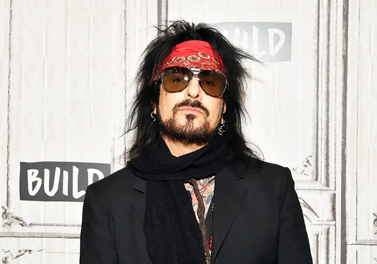 Ο Nikki Sixx κατακρίνει τους 60ρηδες ροκ σταρ που «εξακολουθούν να προσπαθούν να συμπεριφέρονται σαν 25χρονοι»