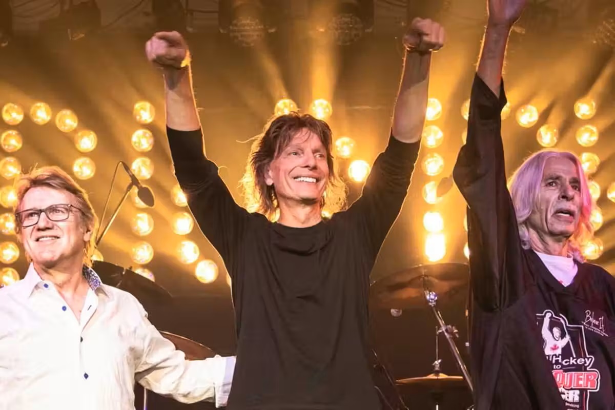 Ο RIK EMMETT δηλώνει ότι η LIVE NATION είναι «εξαιρετικά ευχαριστημένη» με τις πωλήσεις εισιτηρίων για την περιοδεία των TRIUMPH το 2026