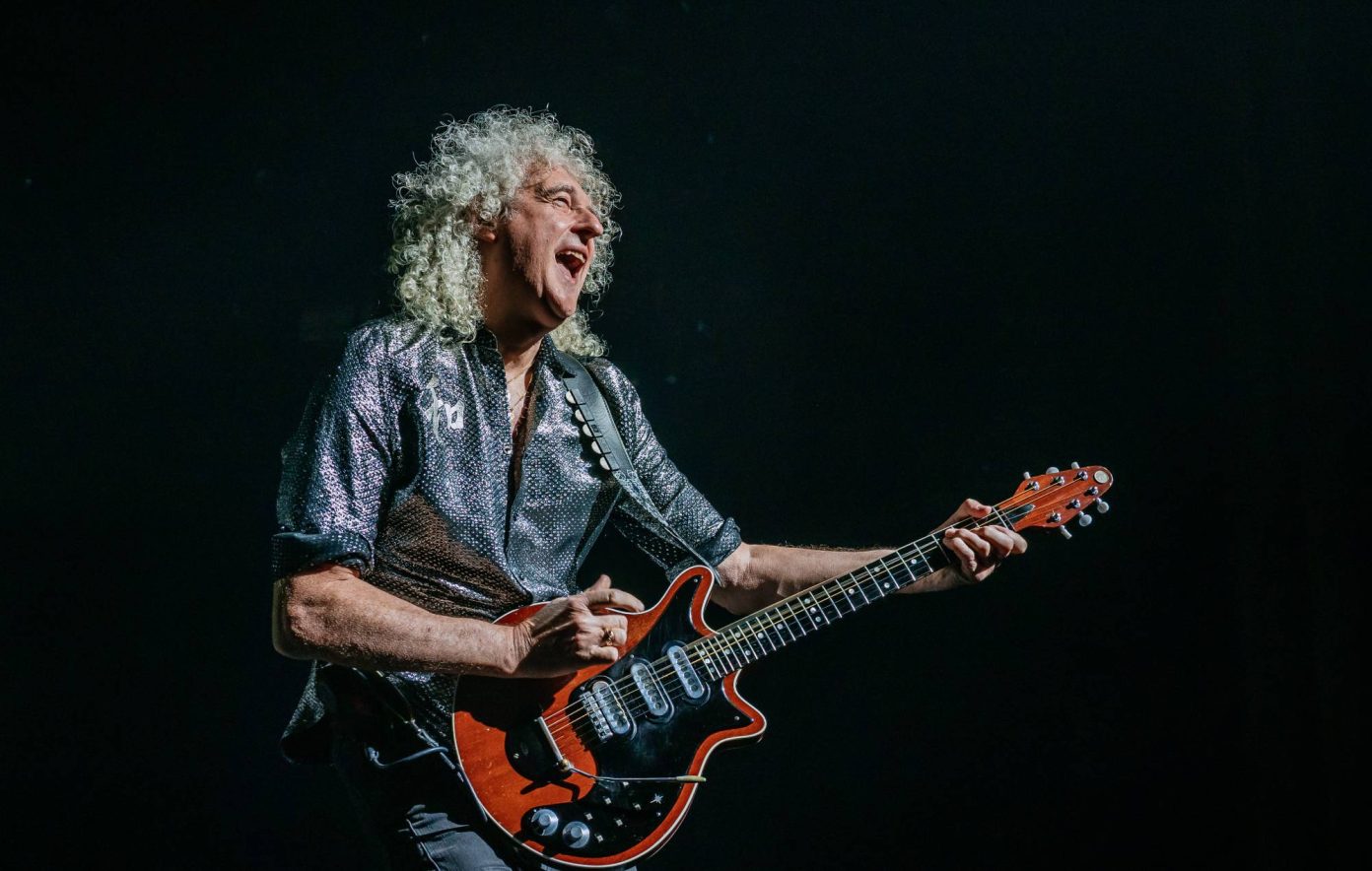 Ο Brian May λέει ότι οι Queen δεν θα παίξουν στο Glastonbury λόγω «πολιτικών» λόγων