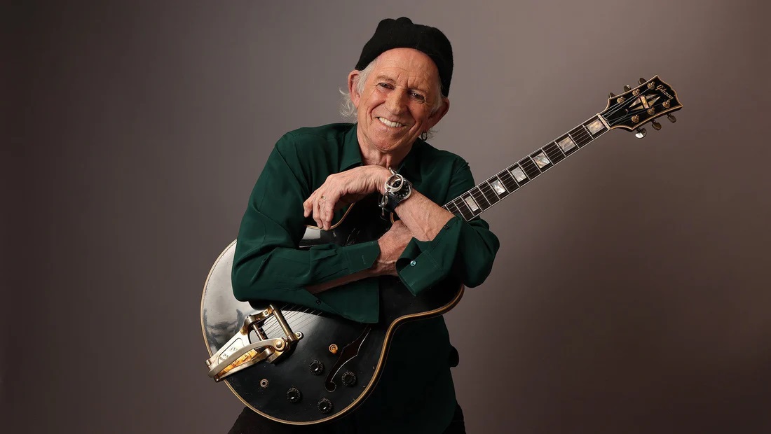 Η Gibson λανσάρει την εκπληκτική Keith Richards Collector’s Edition 1960 ES-355, υπογεγραμμένη από τον ίδιο