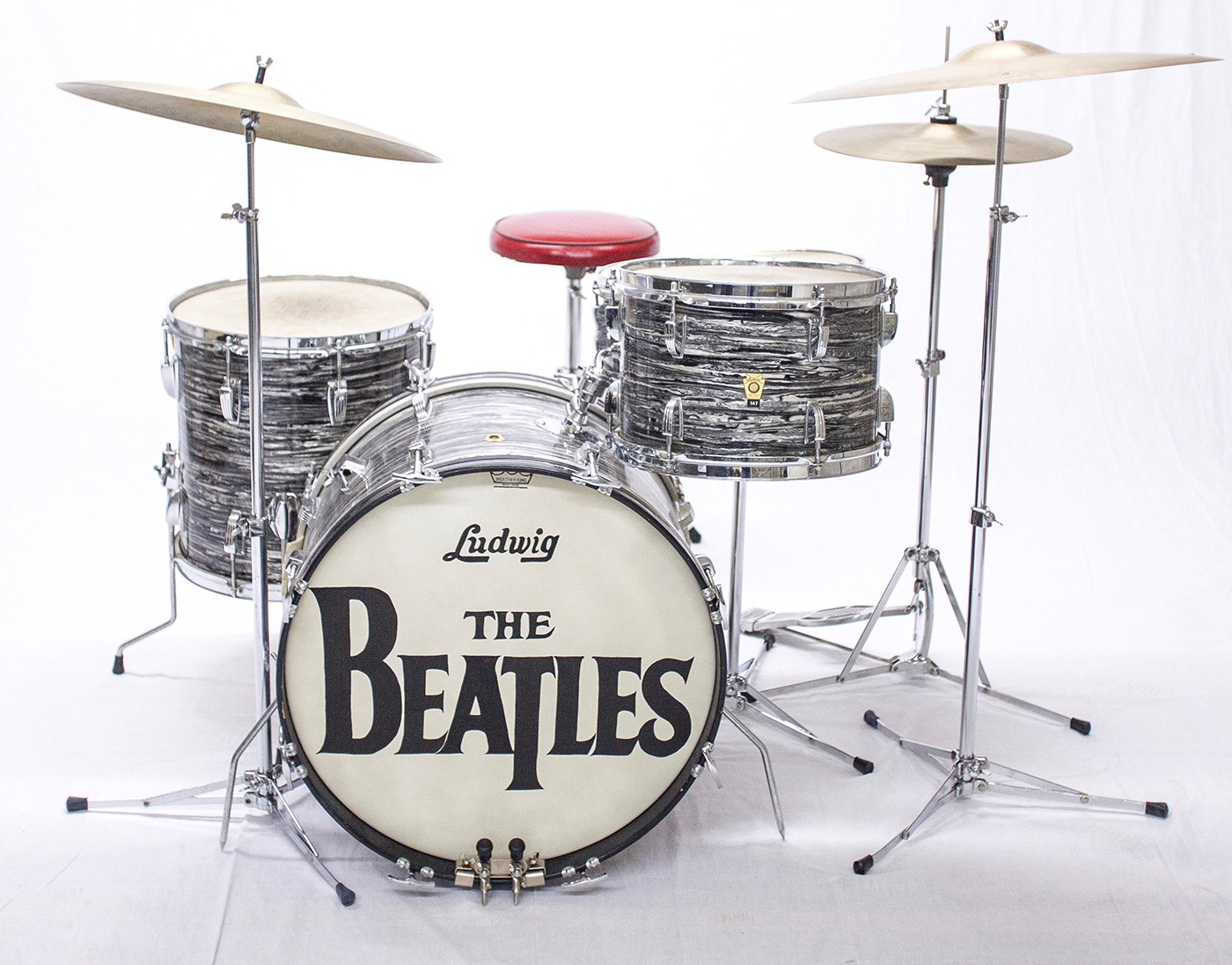 Ντραμς του Ringo Starr και κιθάρα του Kurt Kobain πωλούνται σε δημοπρασία για 1 και 2,5 εκατομμύρια δολάρια αντίστοιχα