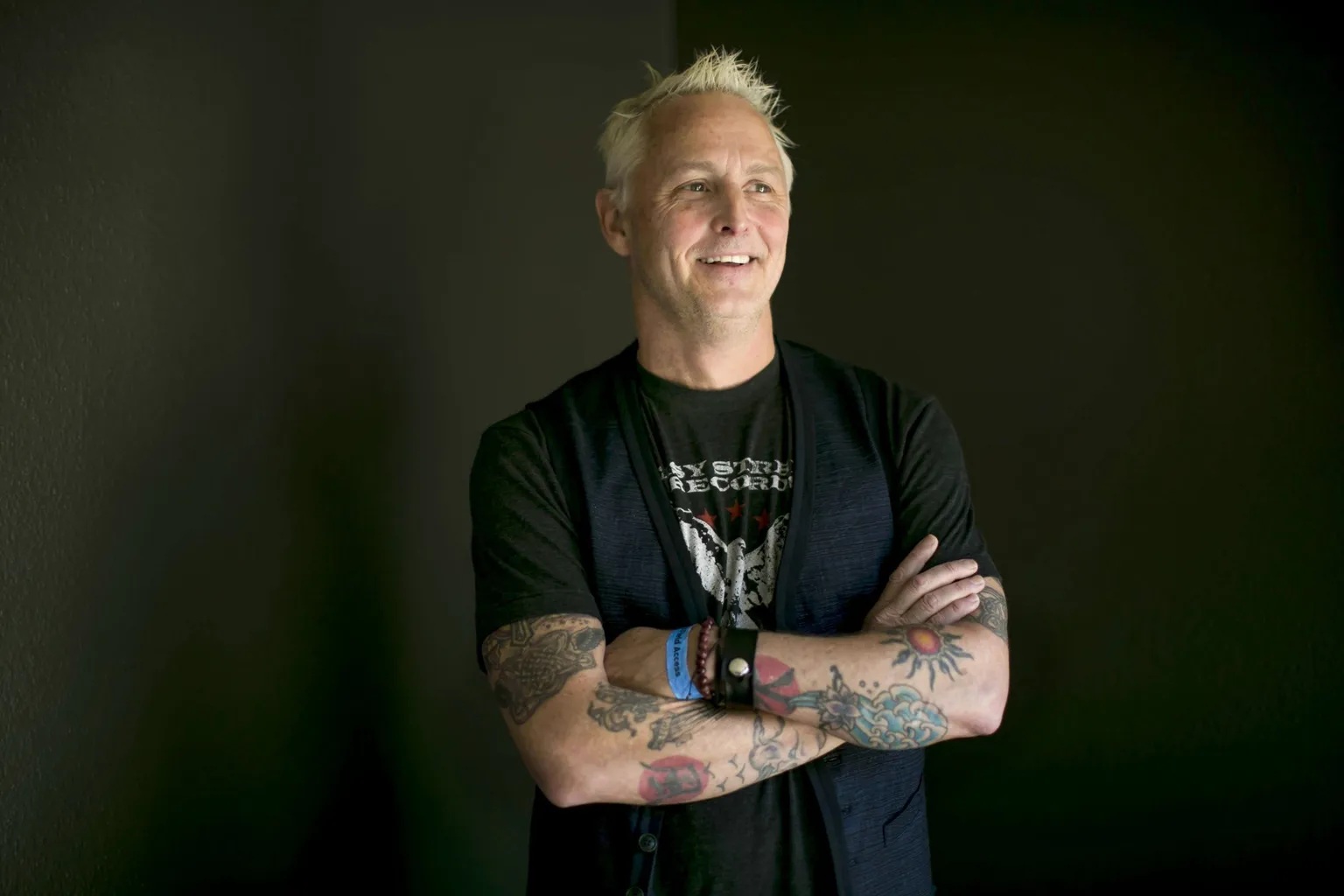 Ο Mike McCready των PEARL JAM θα κυκλοφορήσει το graphic novel “Farewell To Seasons”