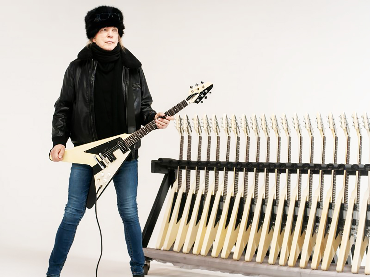 Η GIBSON παρουσιάζει την κιθάρα MICHAEL SCHENKER 1971 Flying V Collector’s Edition