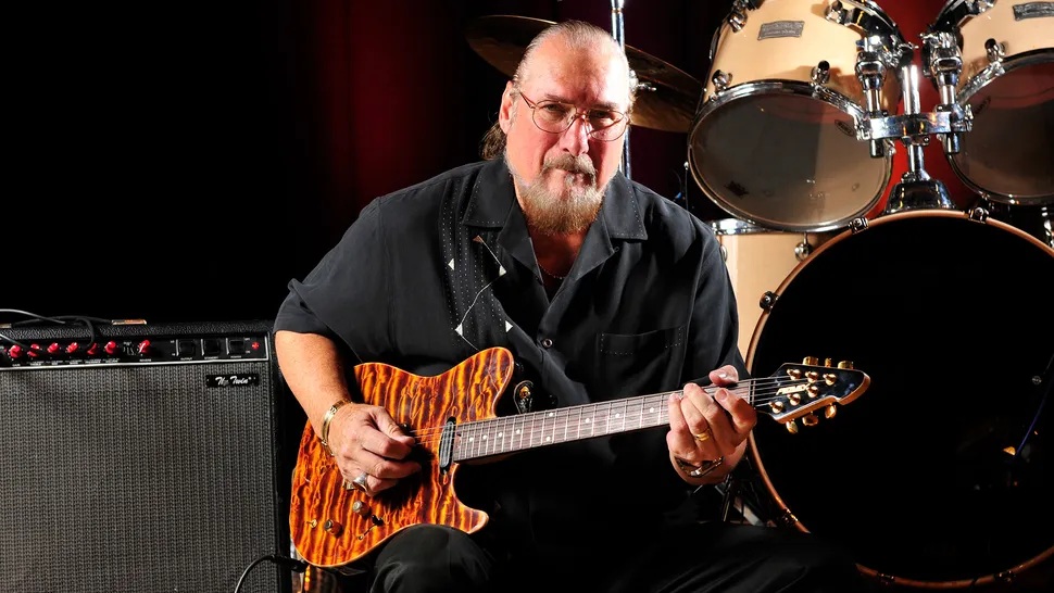 Clapton, May, Gibbons και Wood στο μετά θάνατον άλμπουμ του Steve Cropper