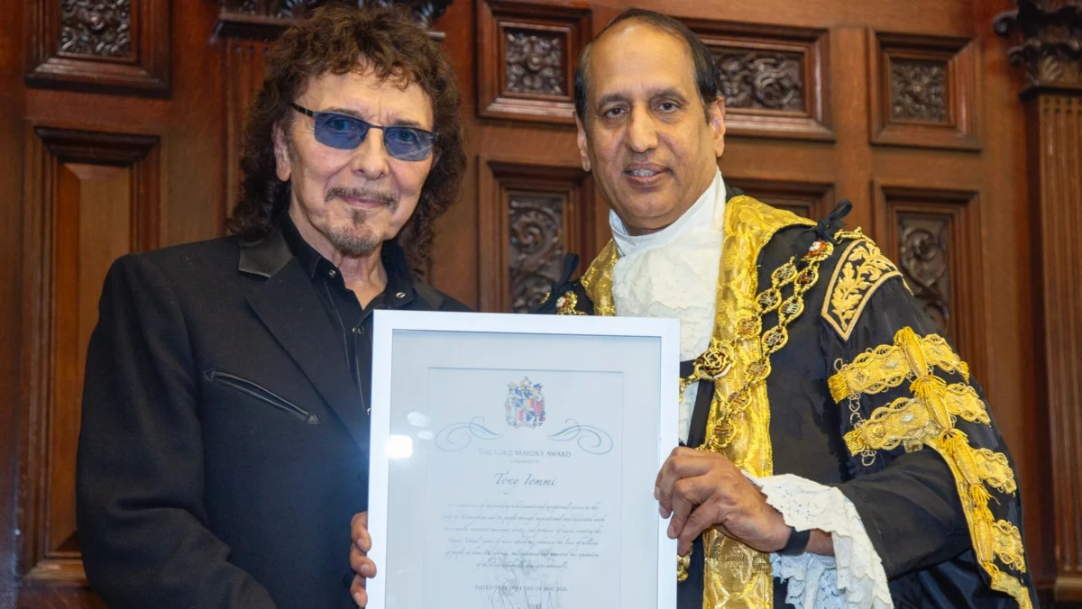 Tony Iommi: Τιμήθηκε για την προσφορά του στην πόλη του Μπέρμιγχαμ