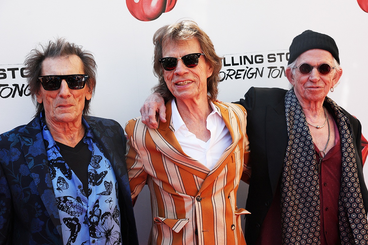 Rolling Stones: Κυκλοφόρησαν τραγούδι με τον Ρόμπερτ Σμιθ των Cure