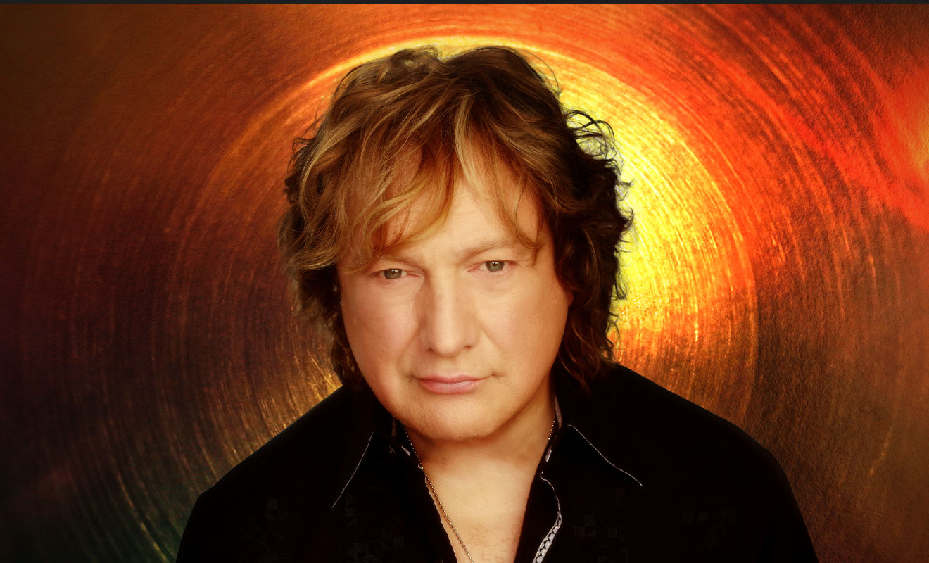 Ο LOU GRAMM, ο αρχικός τραγουδιστής των FOREIGNER, δηλώνει ότι θα αποσυρθεί οριστικά στο τέλος της περιοδείας του 2026
