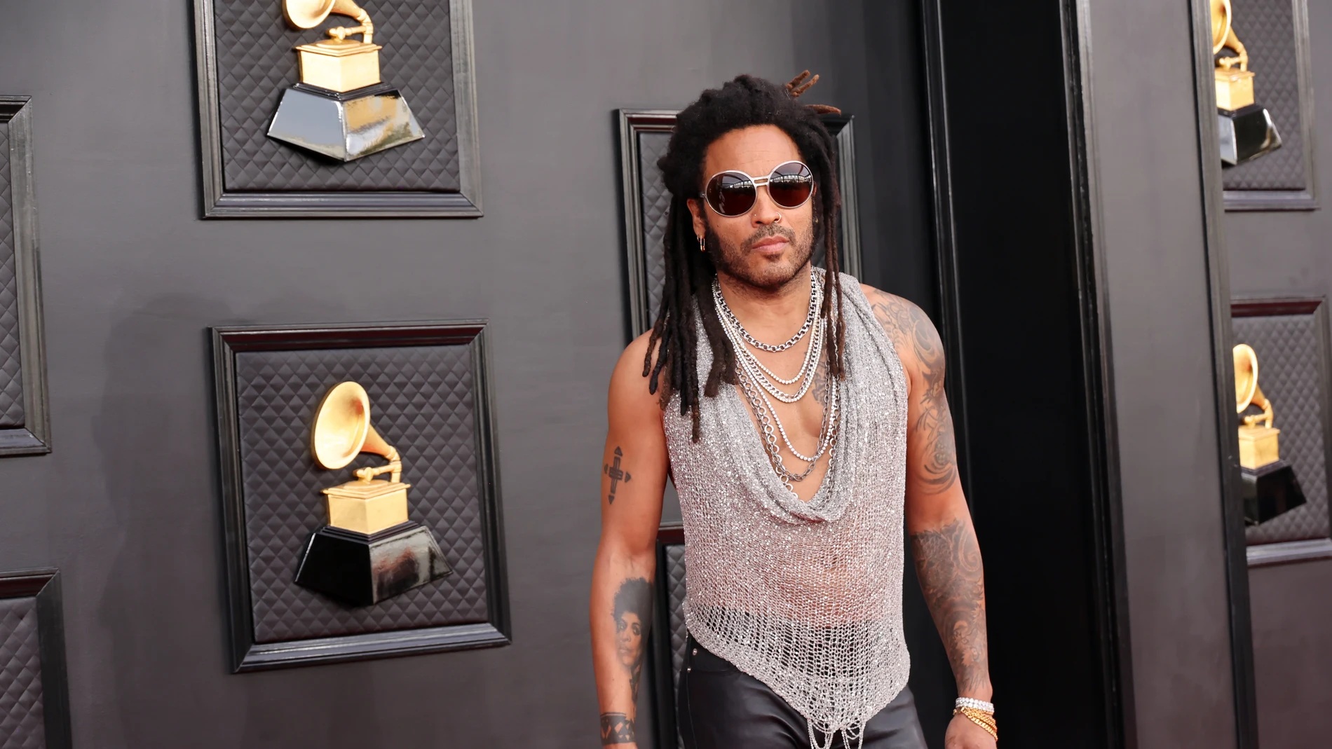 Ο Lenny Kravitz αποκαλύπτει ότι ο Mick Jagger ήταν η έμπνευση για τη φυσική του κατάσταση