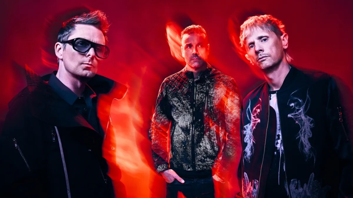 Muse: Με διαστημόπλοιο πάνω στη σκηνή κατά την περιοδεία τους στις ευρωπαϊκές αρένες