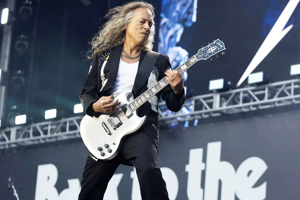 Ο Kirk Hammett ένιωσε άσχημα που πλήρωσε 87.000 δολάρια για την κιθάρα του Neal Schon των Journey