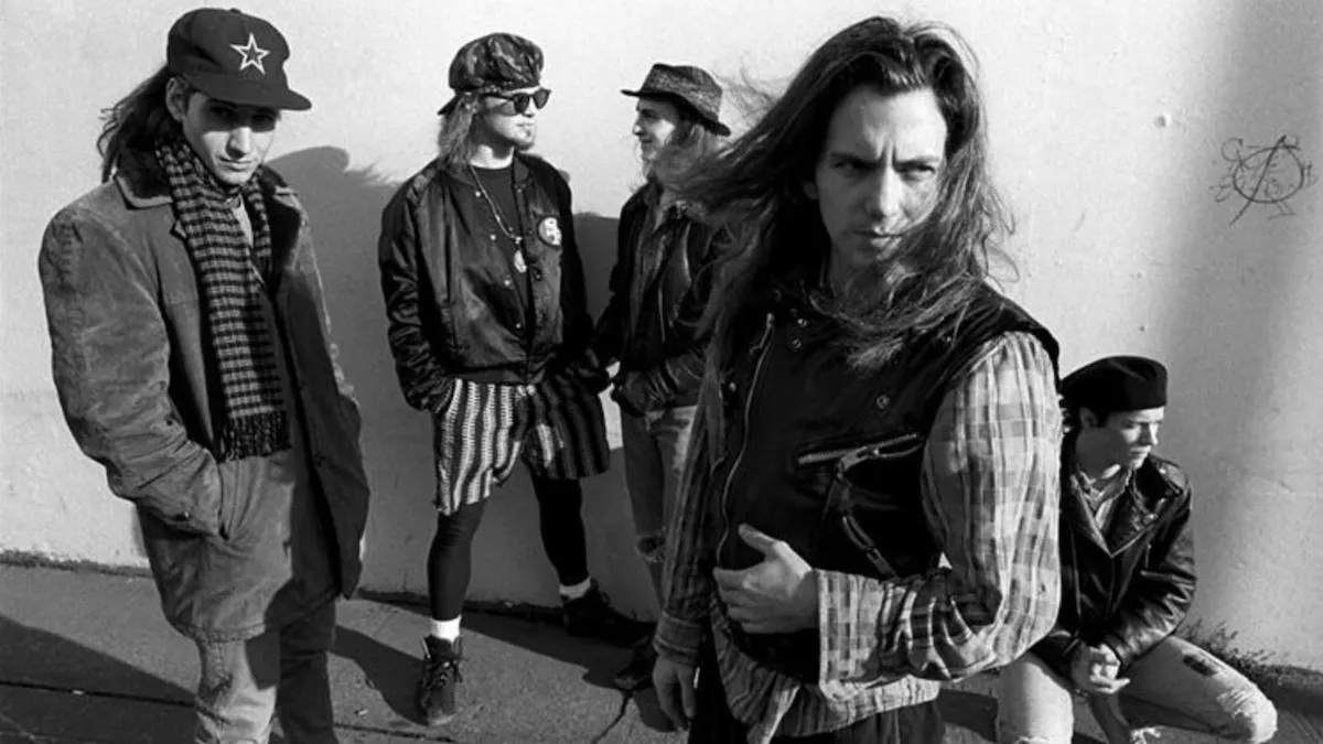 Pearl Jam: Γιορτάζουν την 35η επέτειο του «Ten» με live εκτέλεση σε βινύλιο