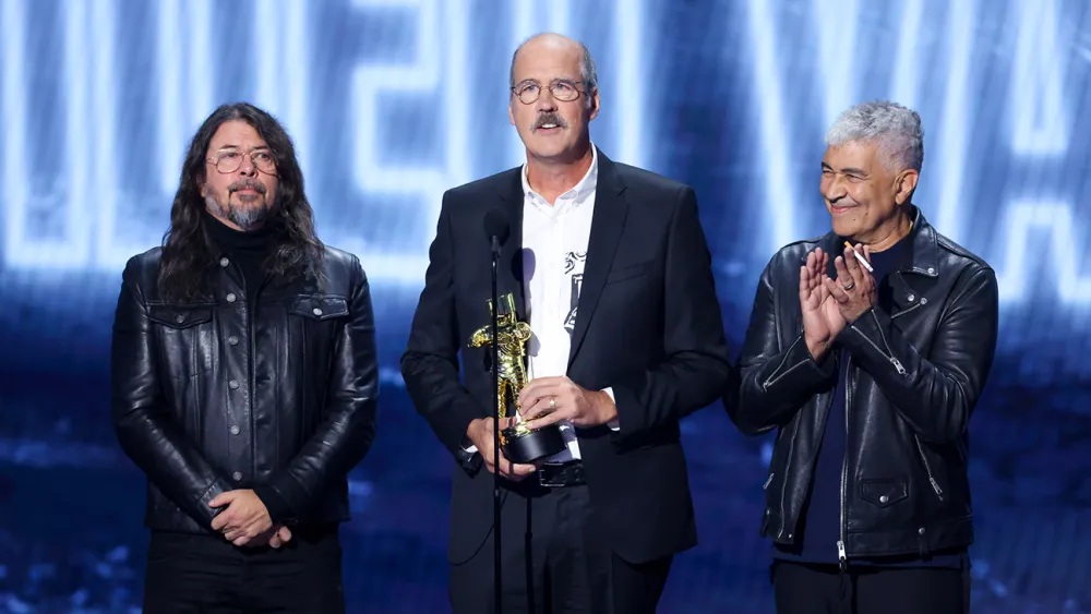 NIRVANA: Σε κλίμα συγκίνησης η βράβευσή τους στα MTV Video Music Awards