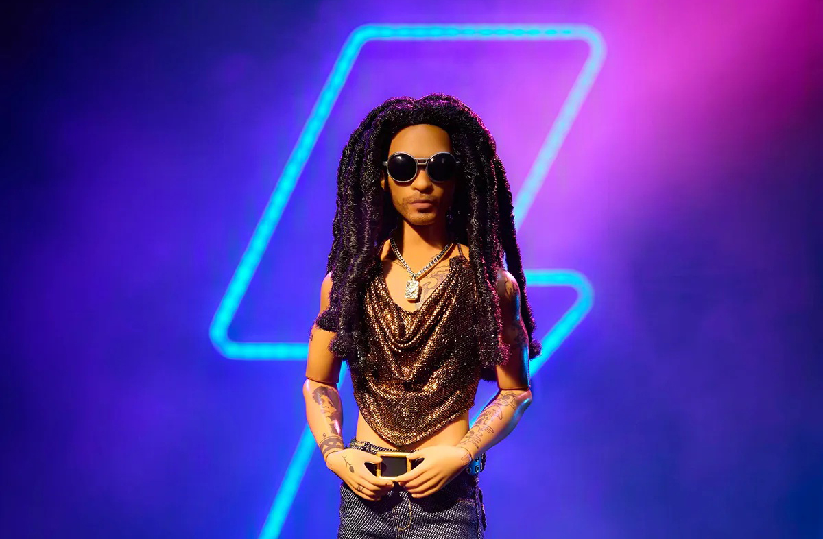 Ο Lenny Kravitz έγινε… κούκλα!